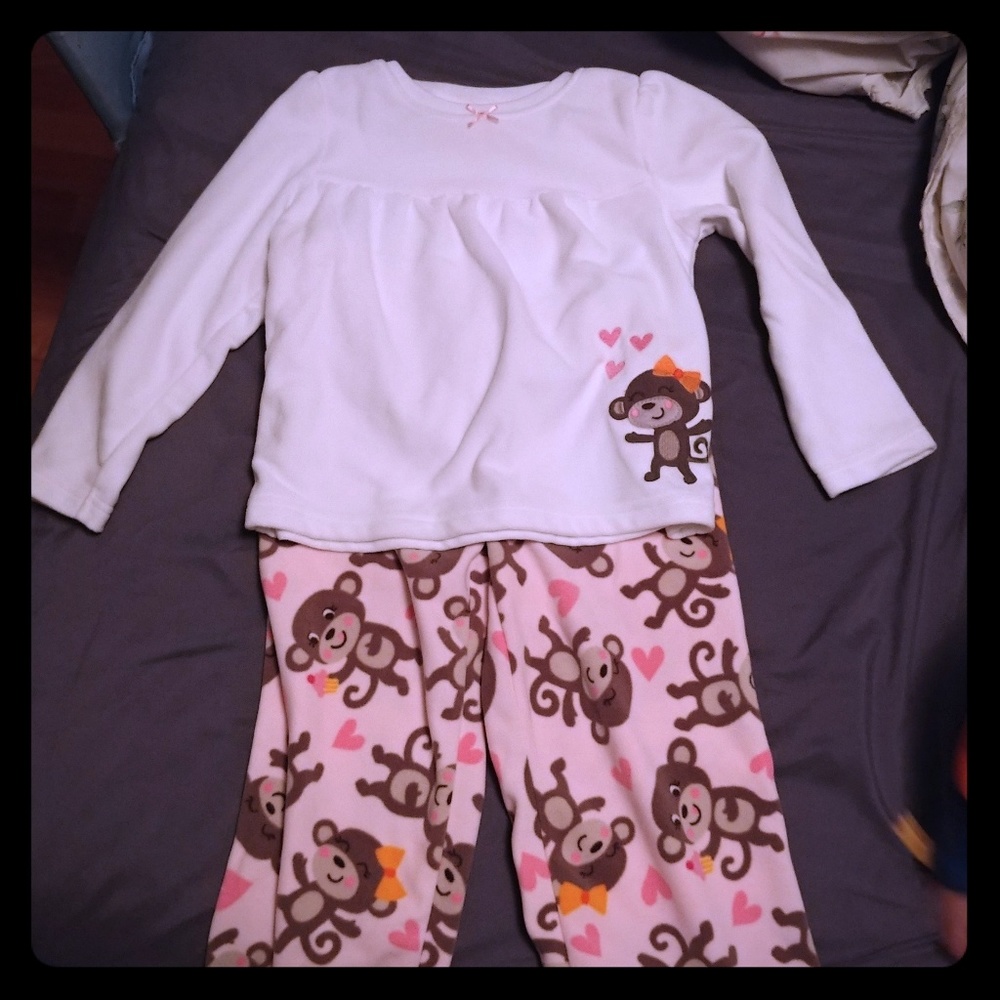 NWOT 2 piece fleece PJ from Carter's!
